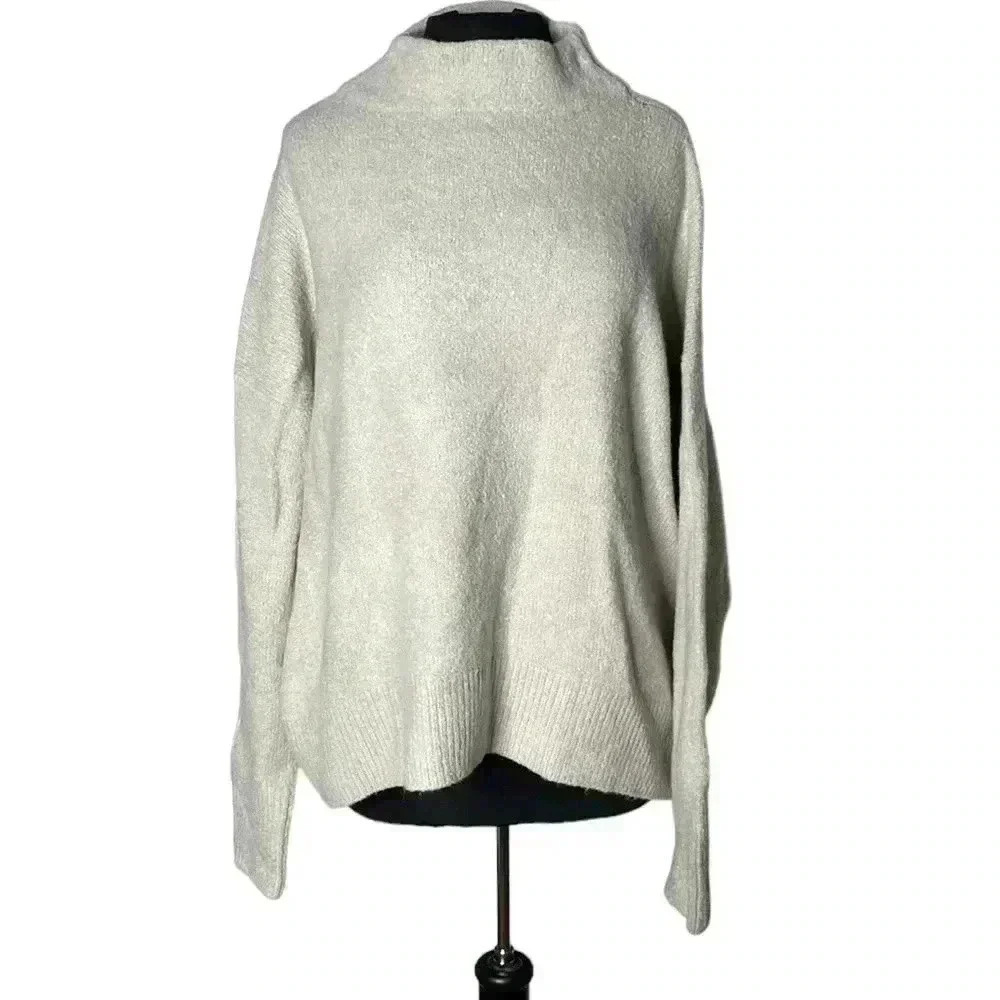 Cable Stitch Mock Turtleneck Tan Sweater Size L